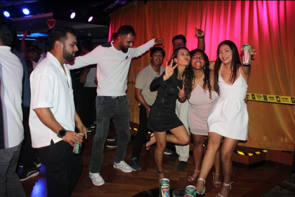 Screenshot_20250215-141618_WhatsApp